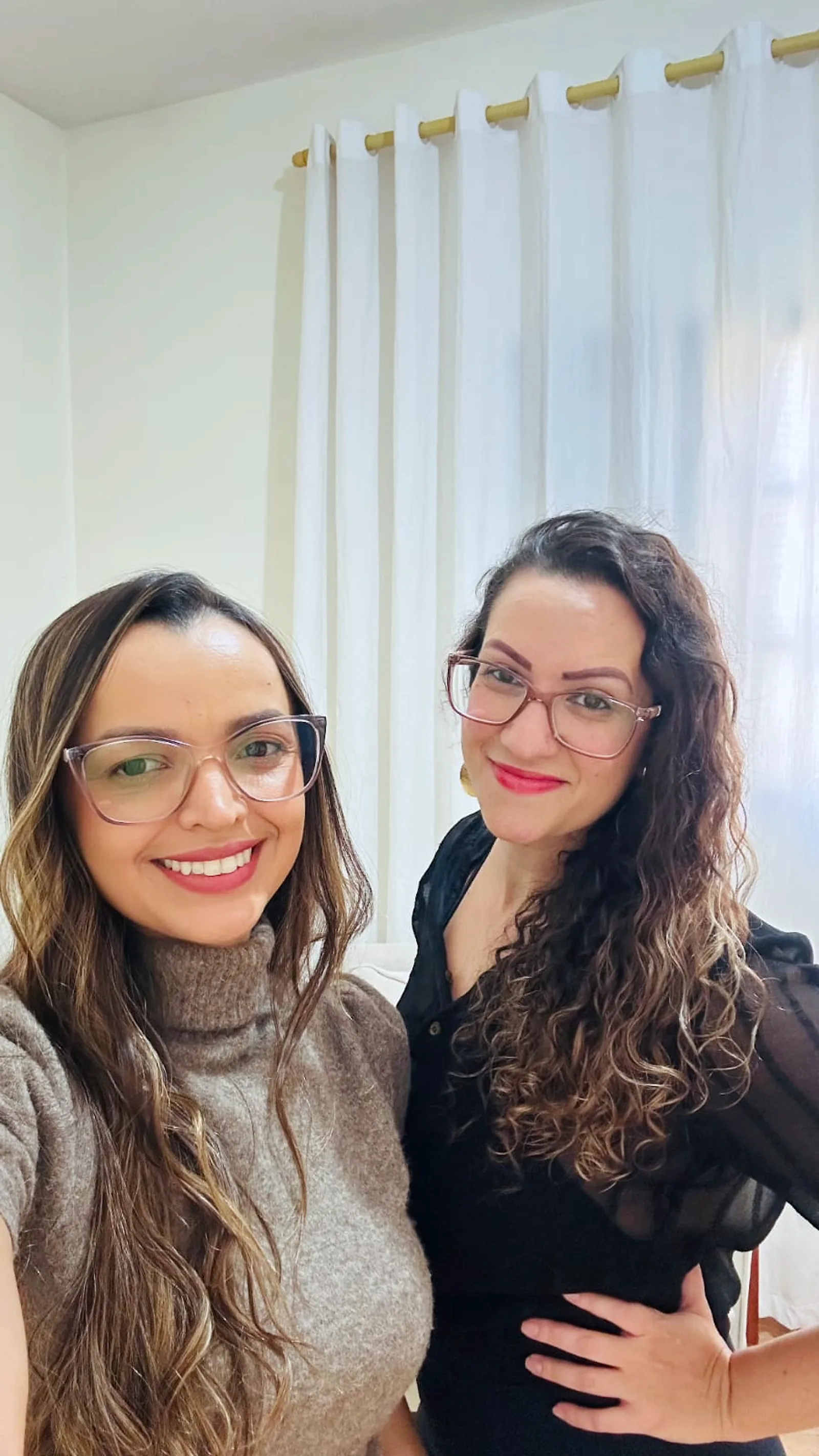 Beth Soares e Patrícia Pinheiro, psicólogas da Floresça